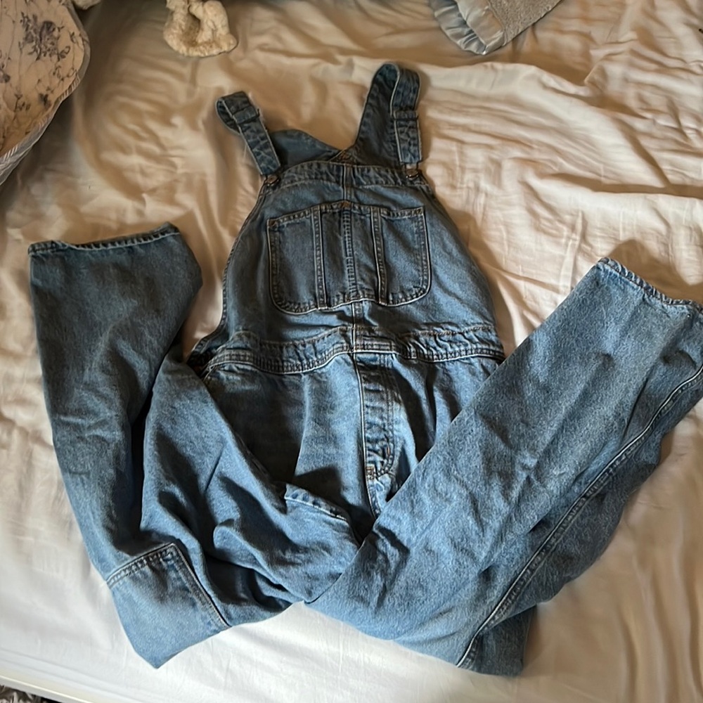 baggy oversized light wash overalls